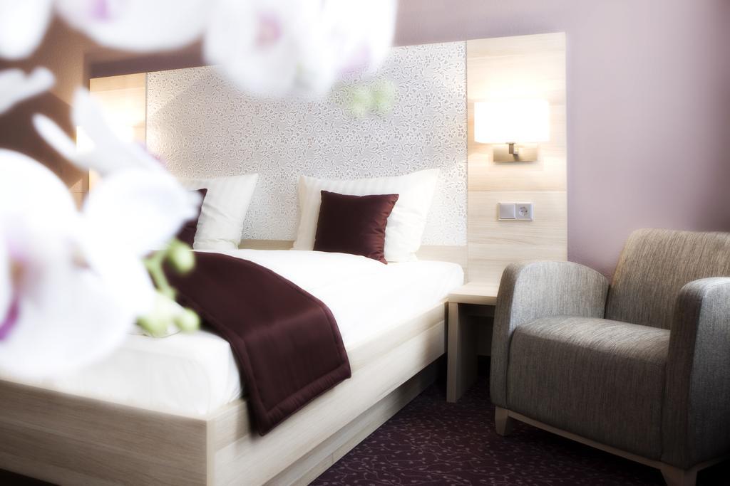 Ringhotel Nassau-Oranien Hadamar Ngoại thất bức ảnh